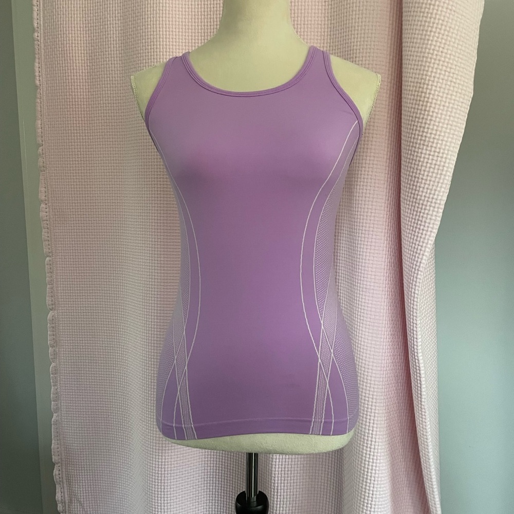GAPFIT Light purple and white workout tank size XS.